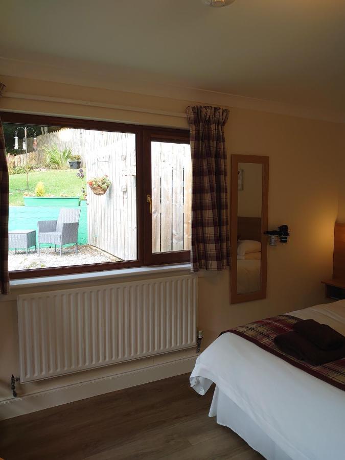 Bracarina House Bed & Breakfast & Caledonian Studio Invermoriston Extérieur photo