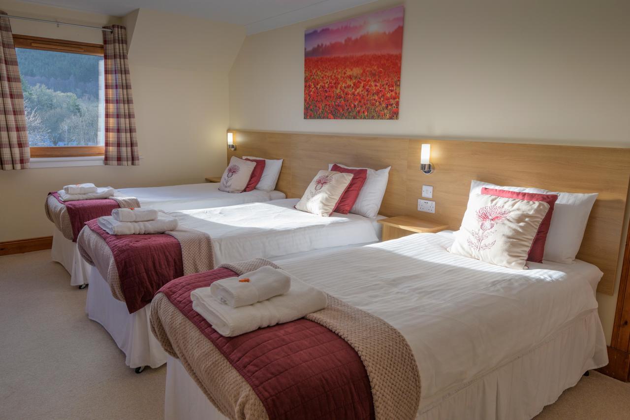 Bracarina House Bed & Breakfast & Caledonian Studio Invermoriston Extérieur photo
